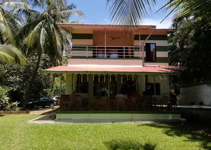 Bapunchi Wadi, Beach-House