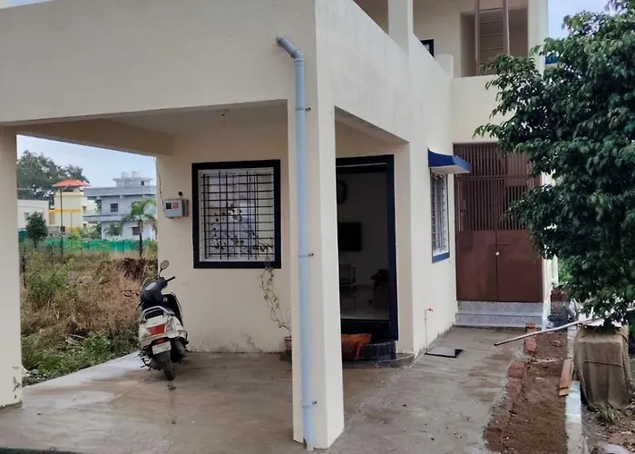 Cozy Terrace Stay Near Wet N Joy Lonavala
